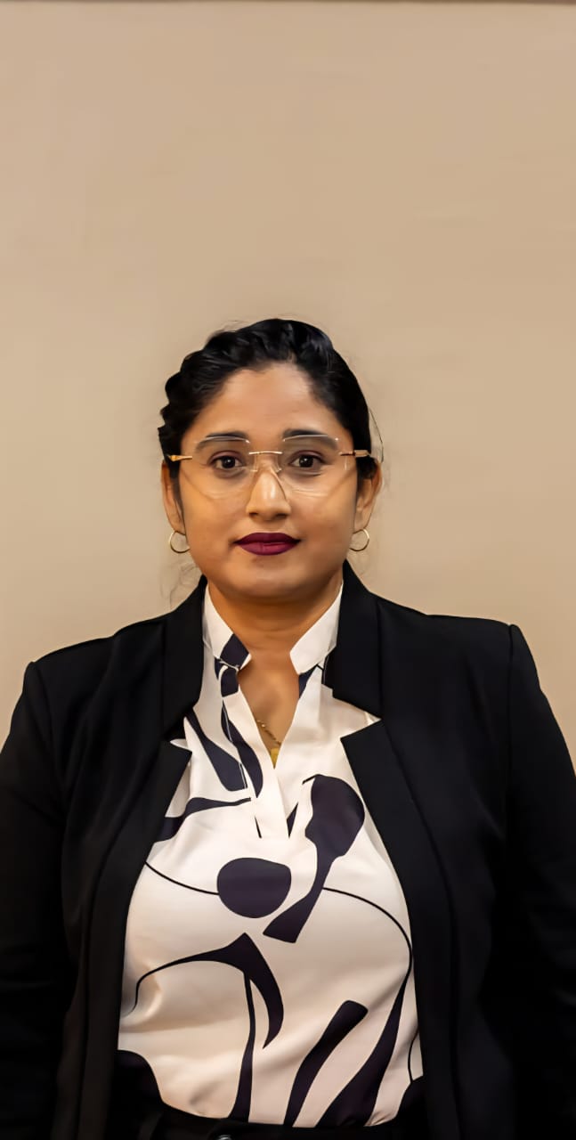 Ratna S.M Bahadoersingh 